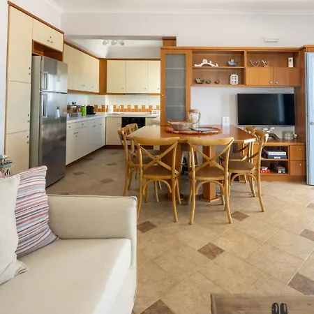 Modus Vivendi Villa *